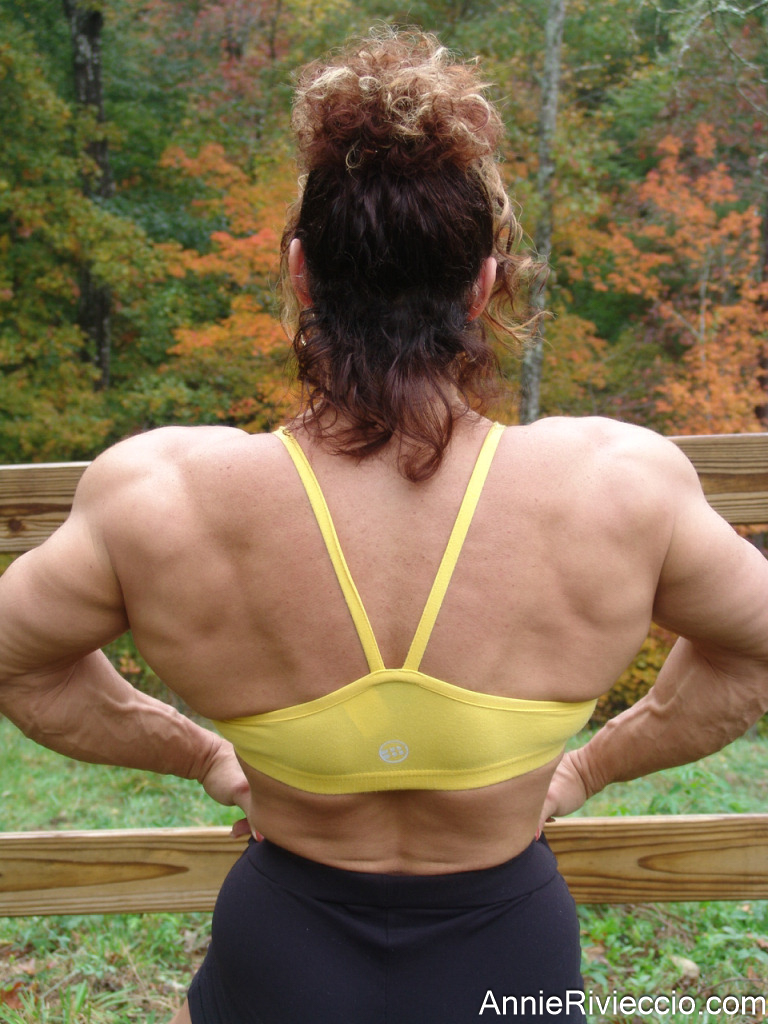 Annie Rivieccio