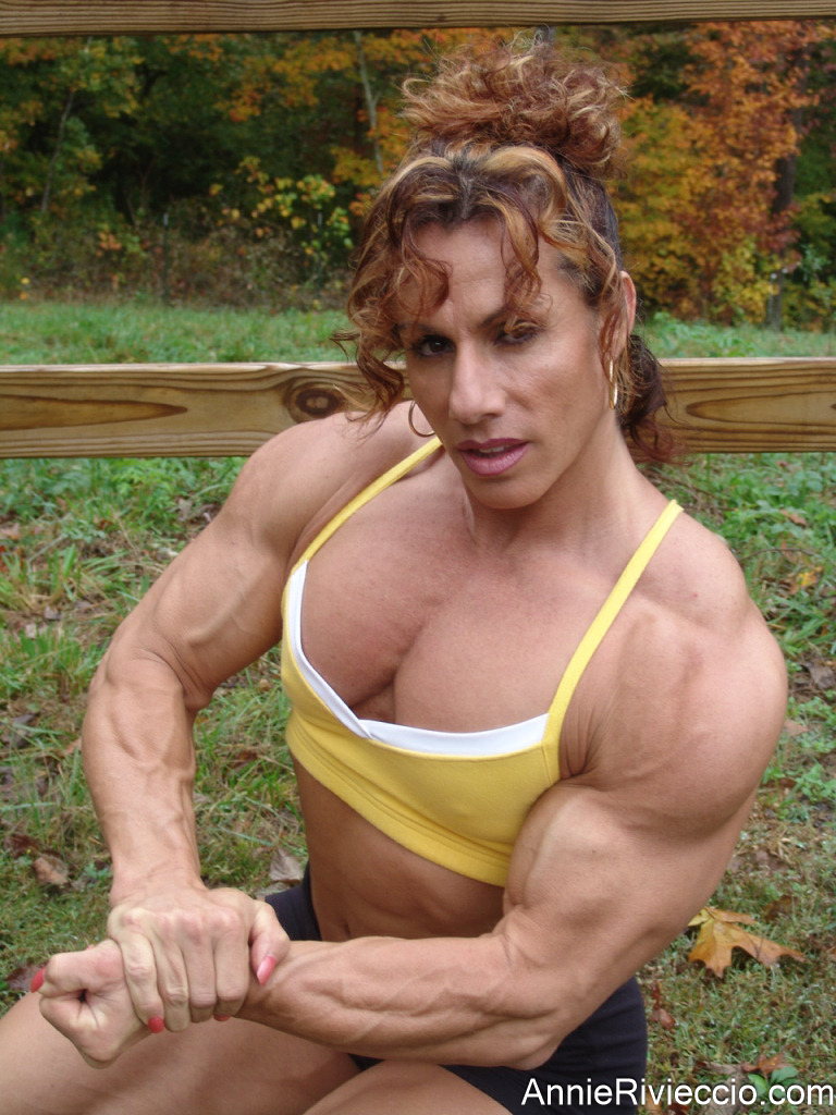 Annie Rivieccio