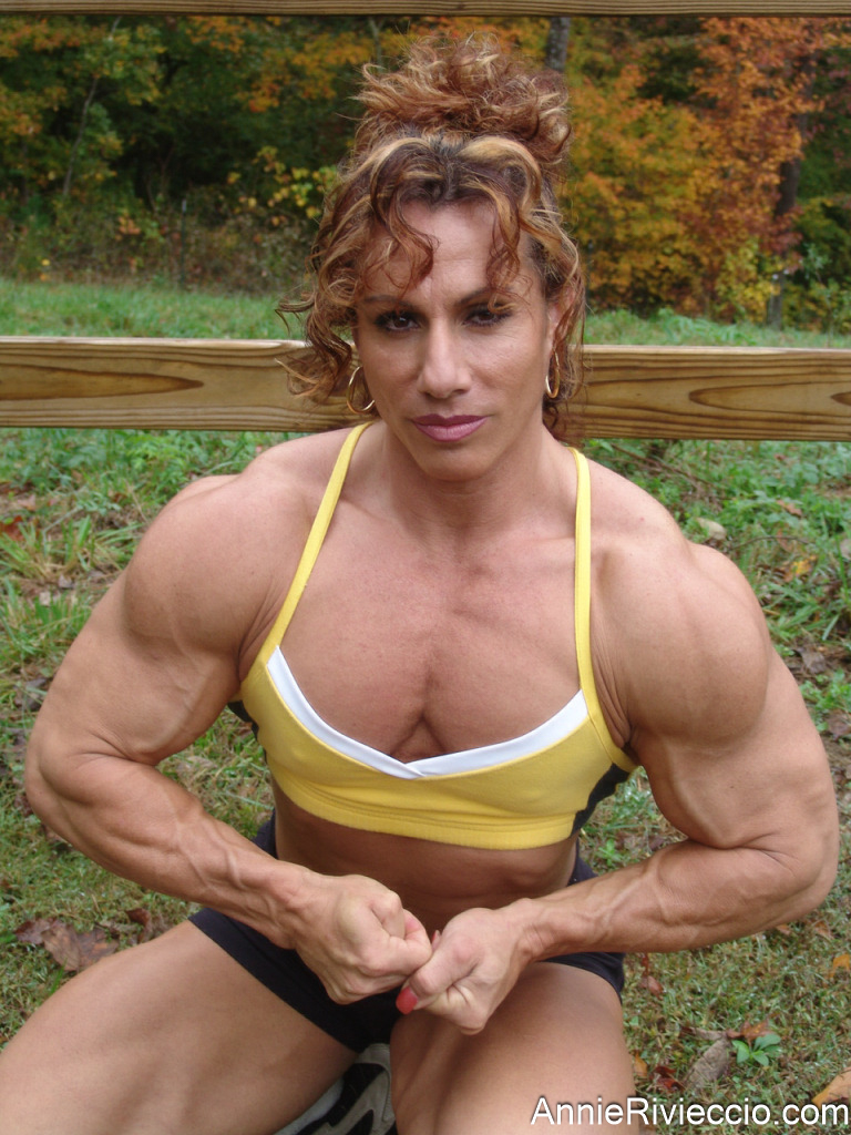 Annie Rivieccio
