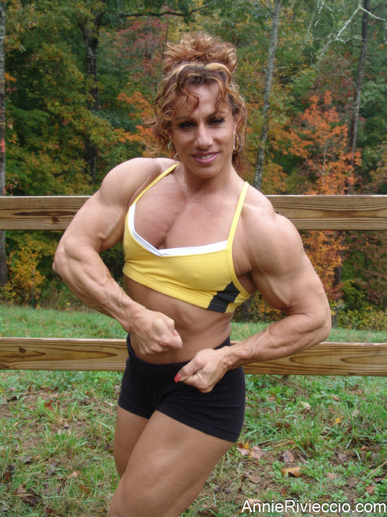 Annie Rivieccio