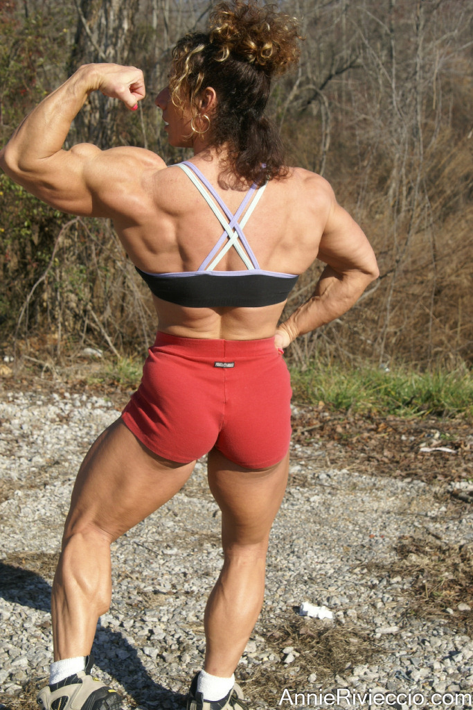 Annie Rivieccio