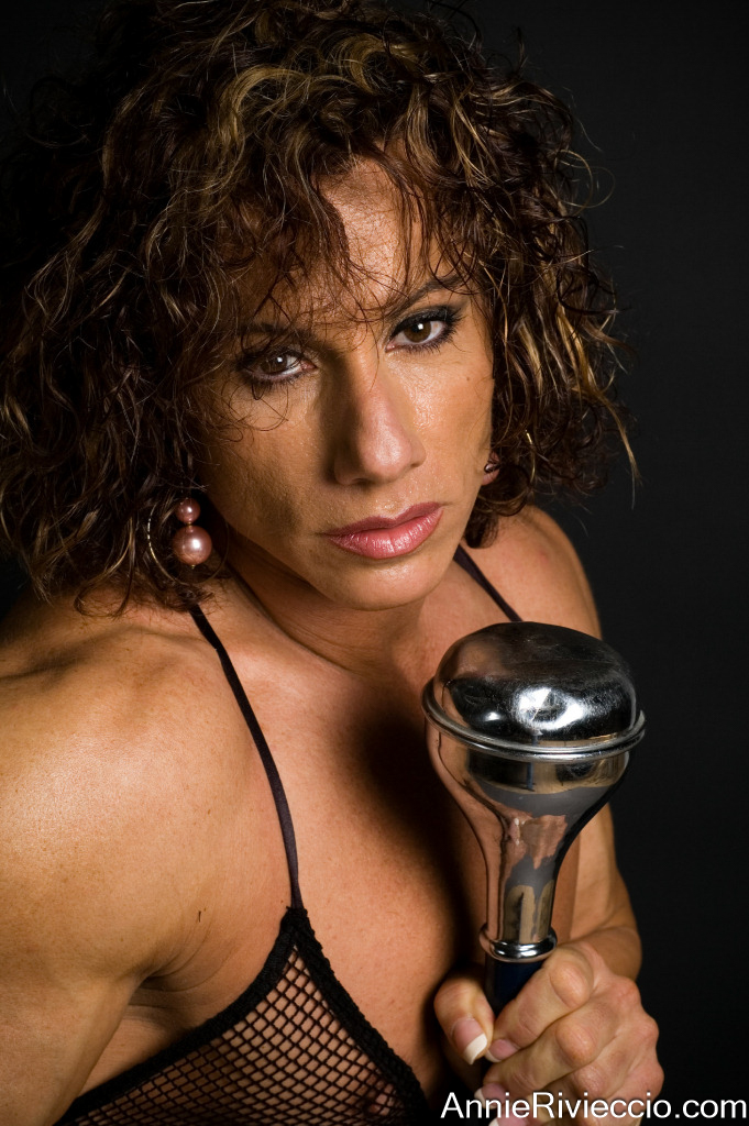 Annie Rivieccio