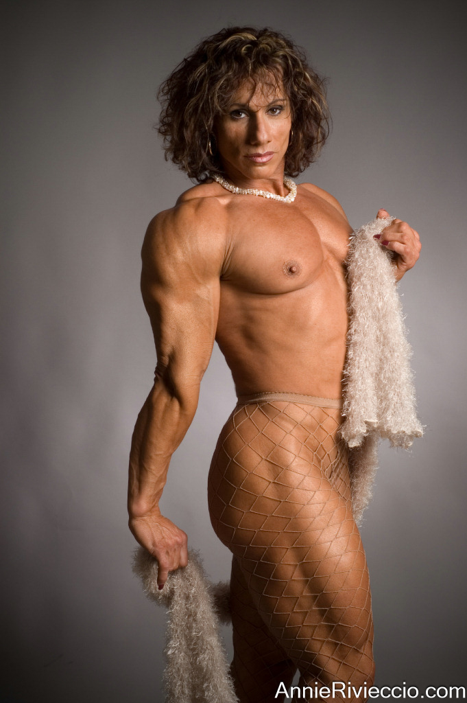 Annie Rivieccio