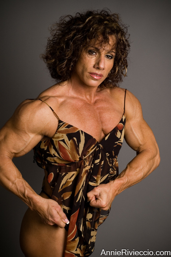 Annie Rivieccio