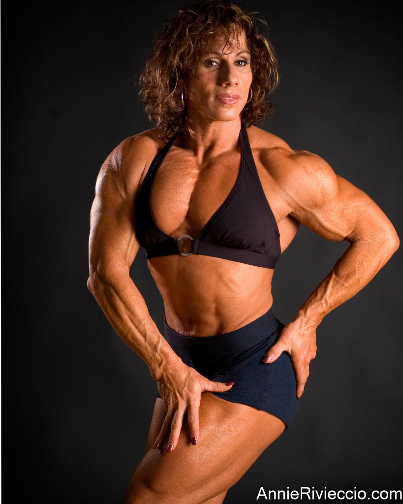 Annie Rivieccio