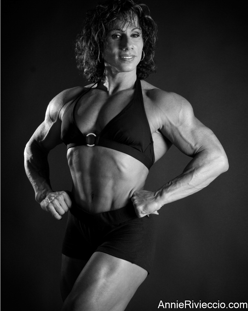 Annie Rivieccio
