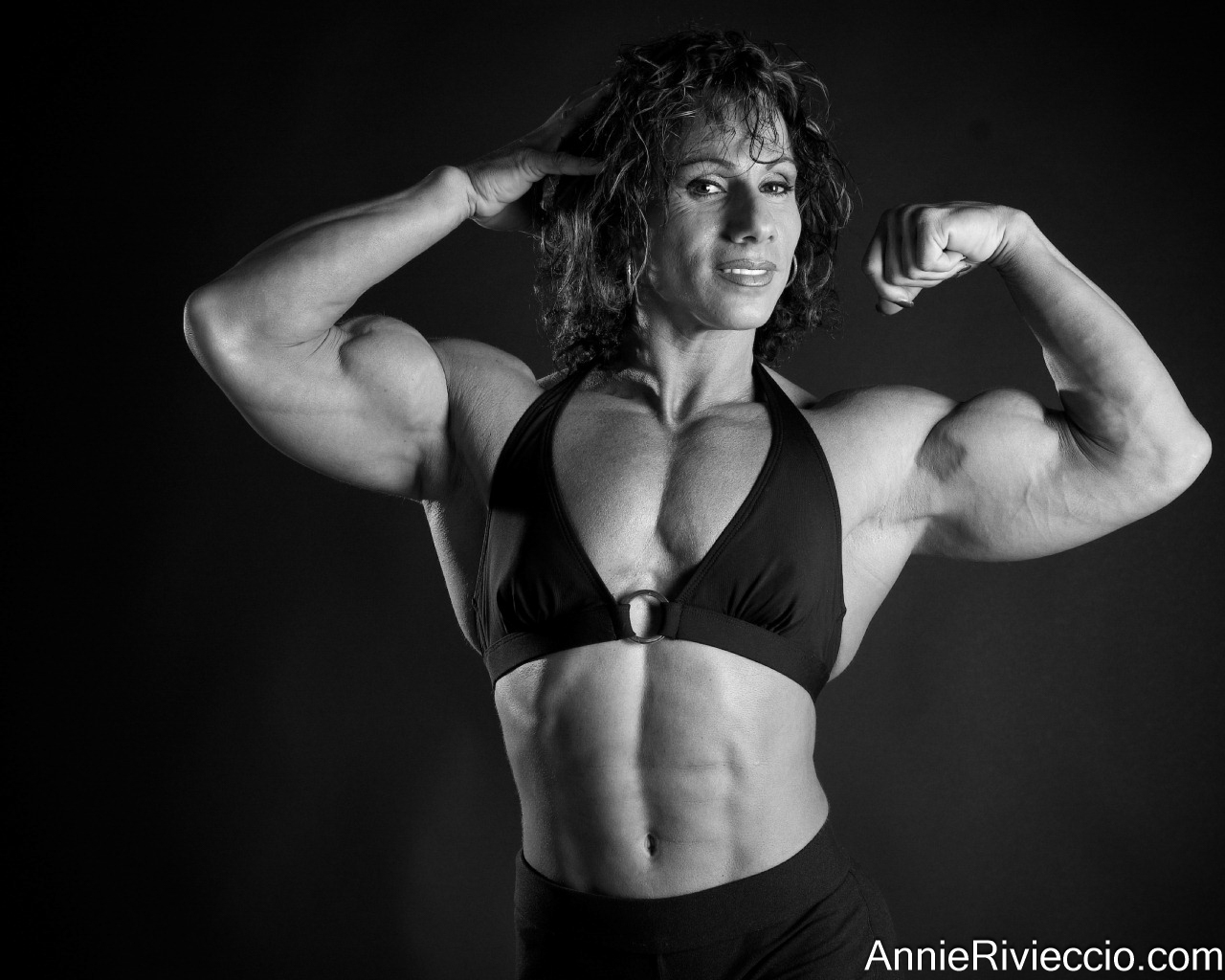 Annie Rivieccio