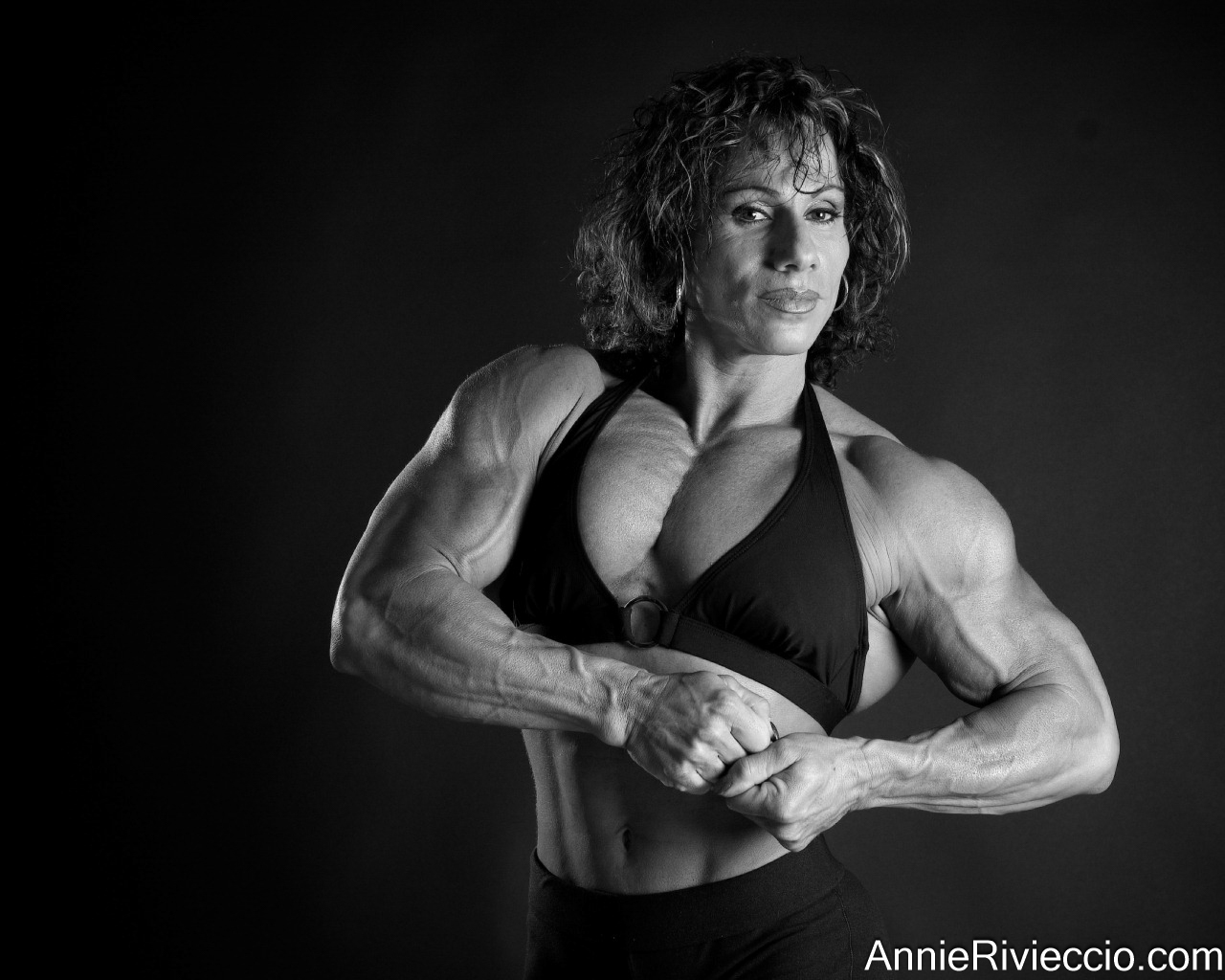 Annie Rivieccio