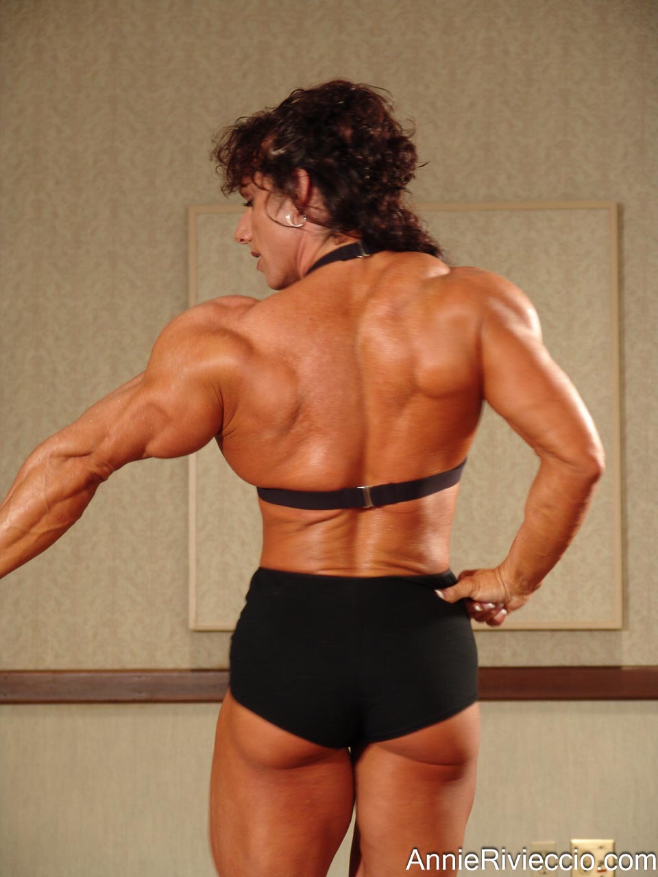 Annie Rivieccio