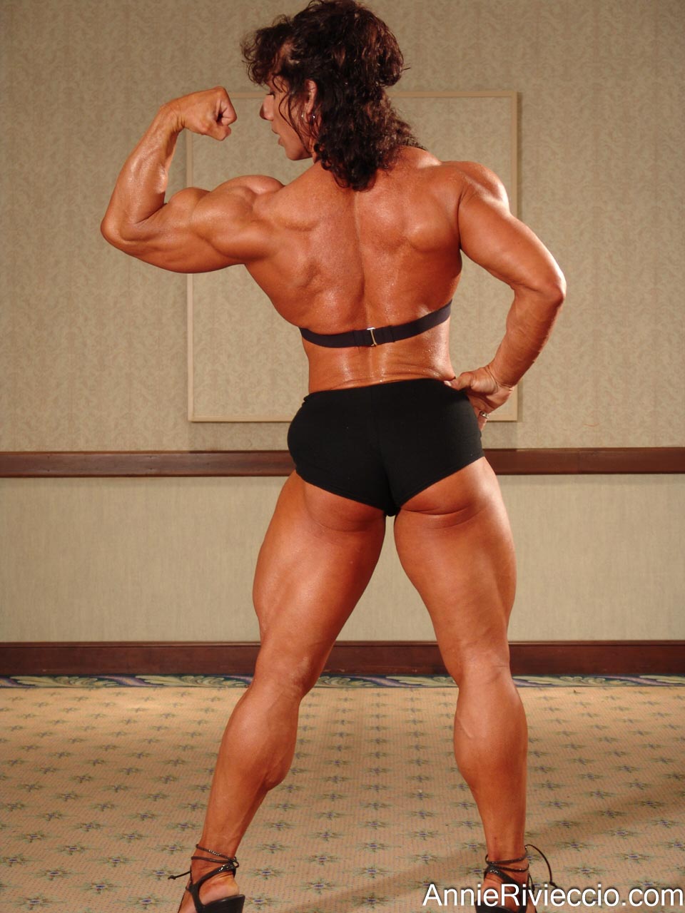 Annie Rivieccio