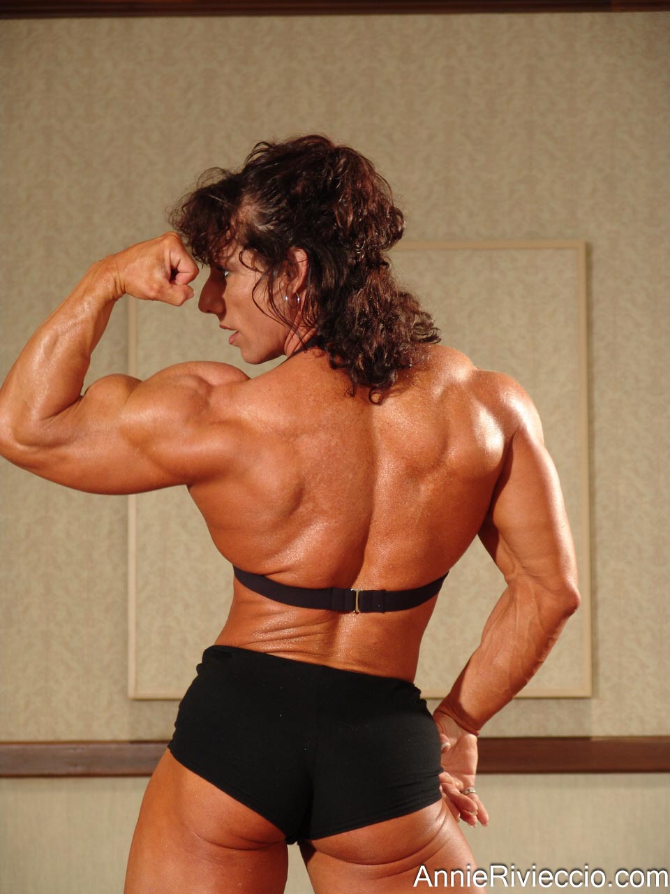 Annie Rivieccio