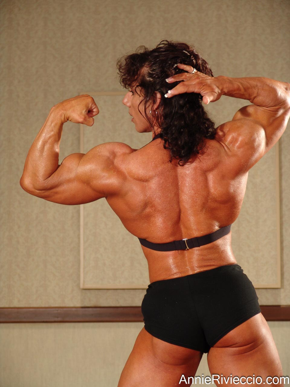Annie Rivieccio