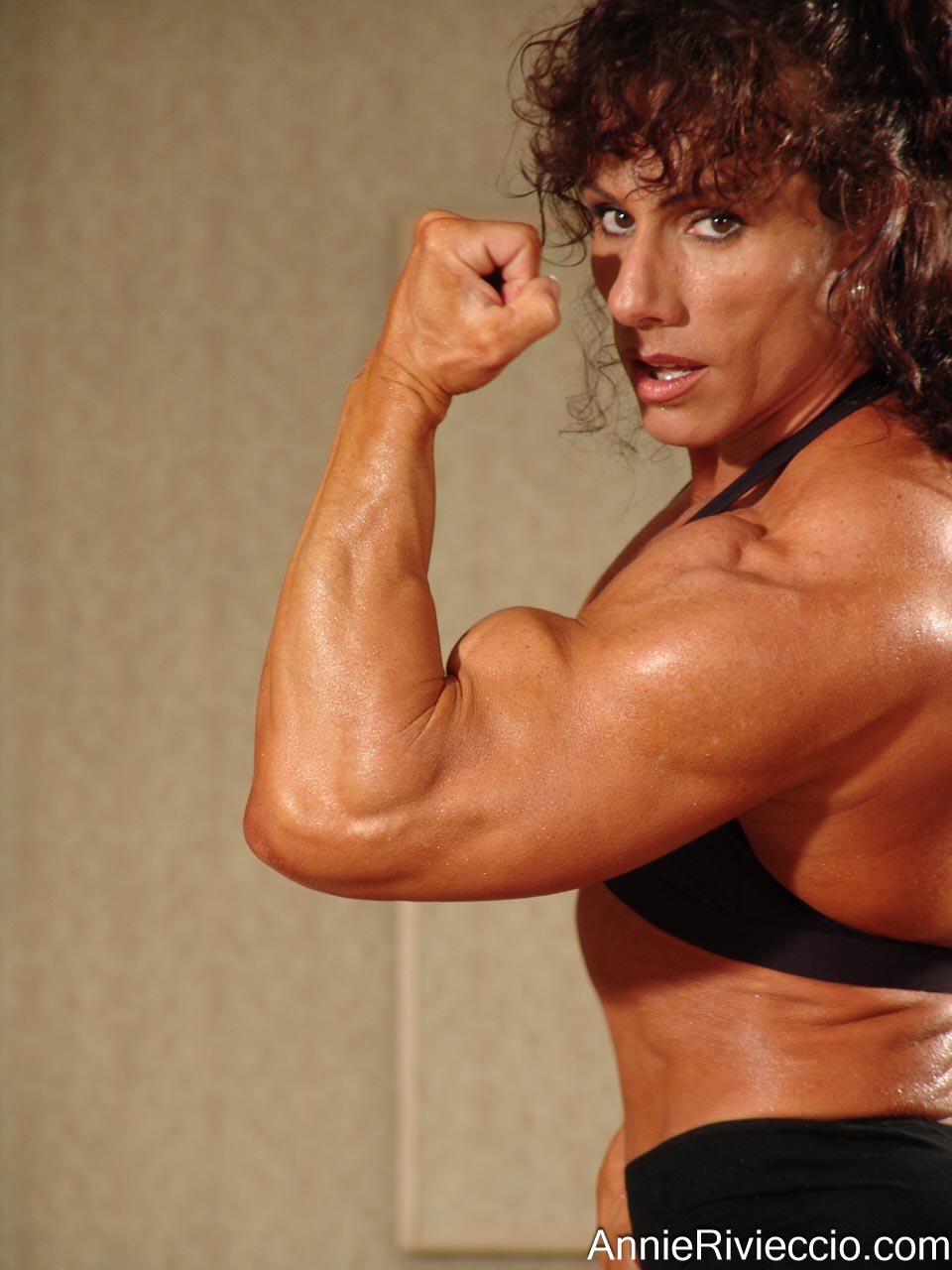 Annie Rivieccio