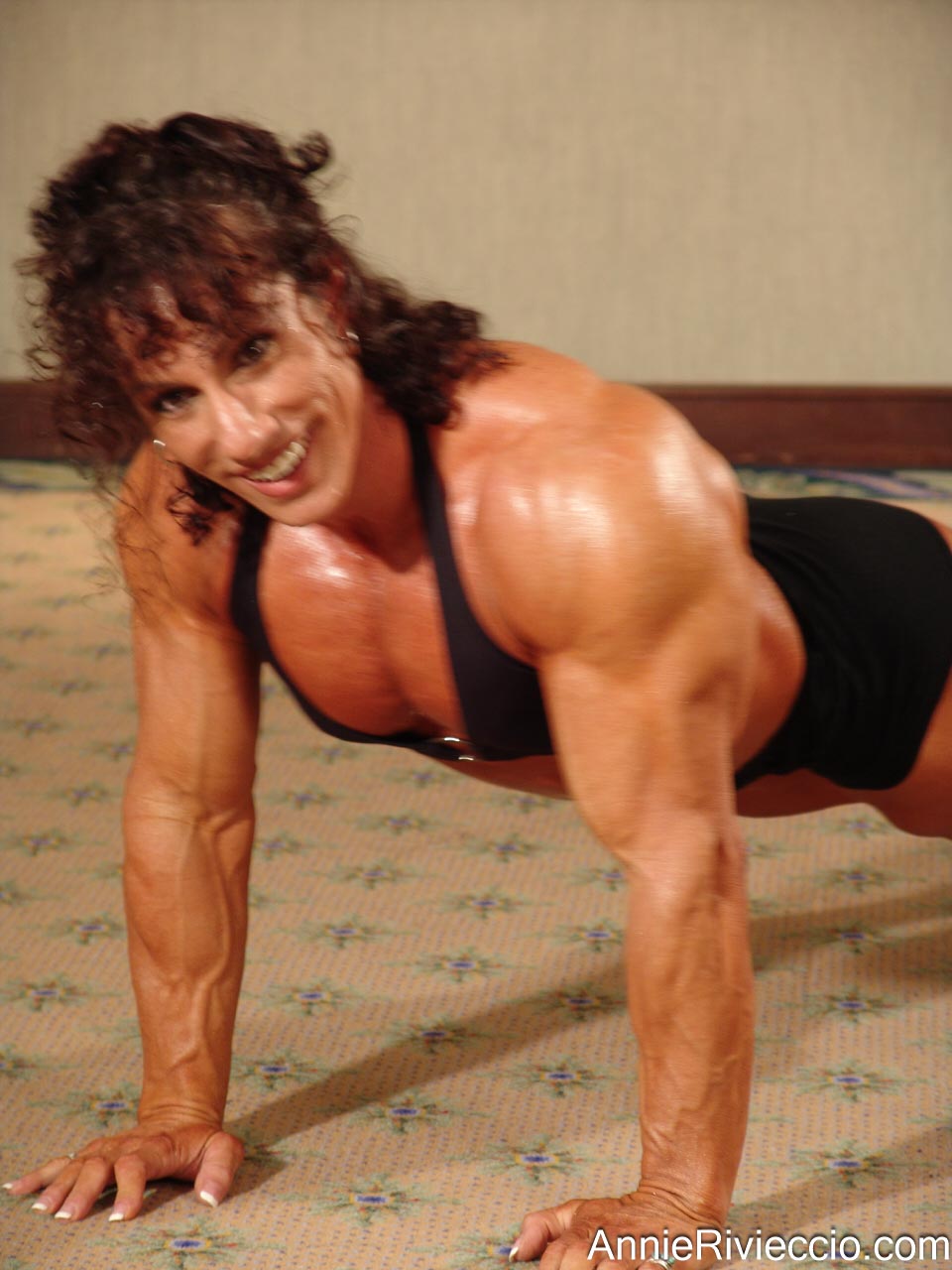 Annie Rivieccio