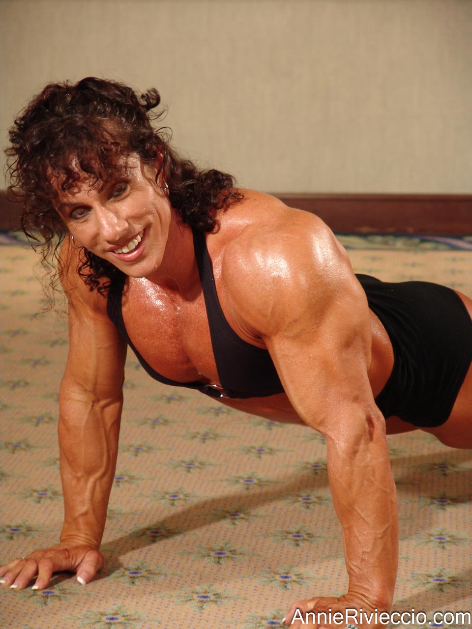 Annie Rivieccio