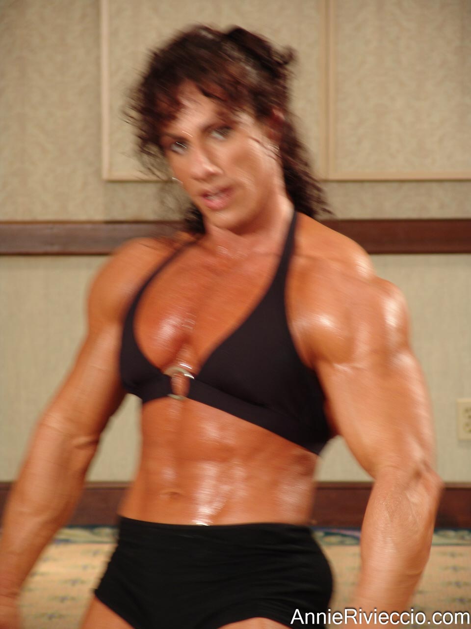 Annie Rivieccio