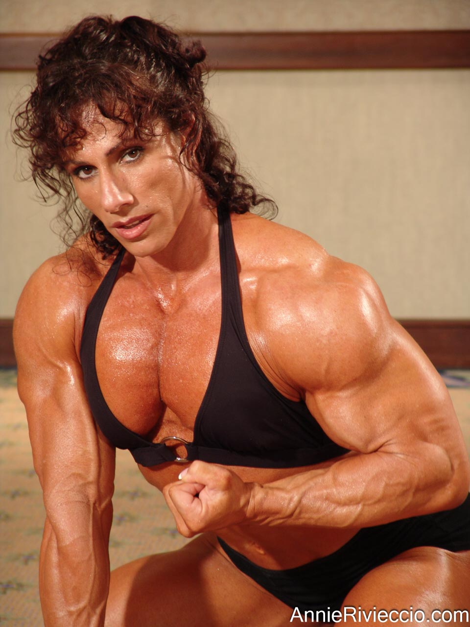 Annie Rivieccio