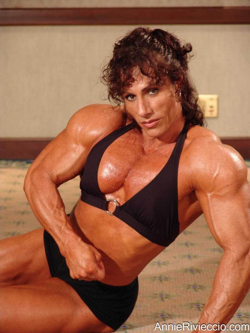 Annie Rivieccio