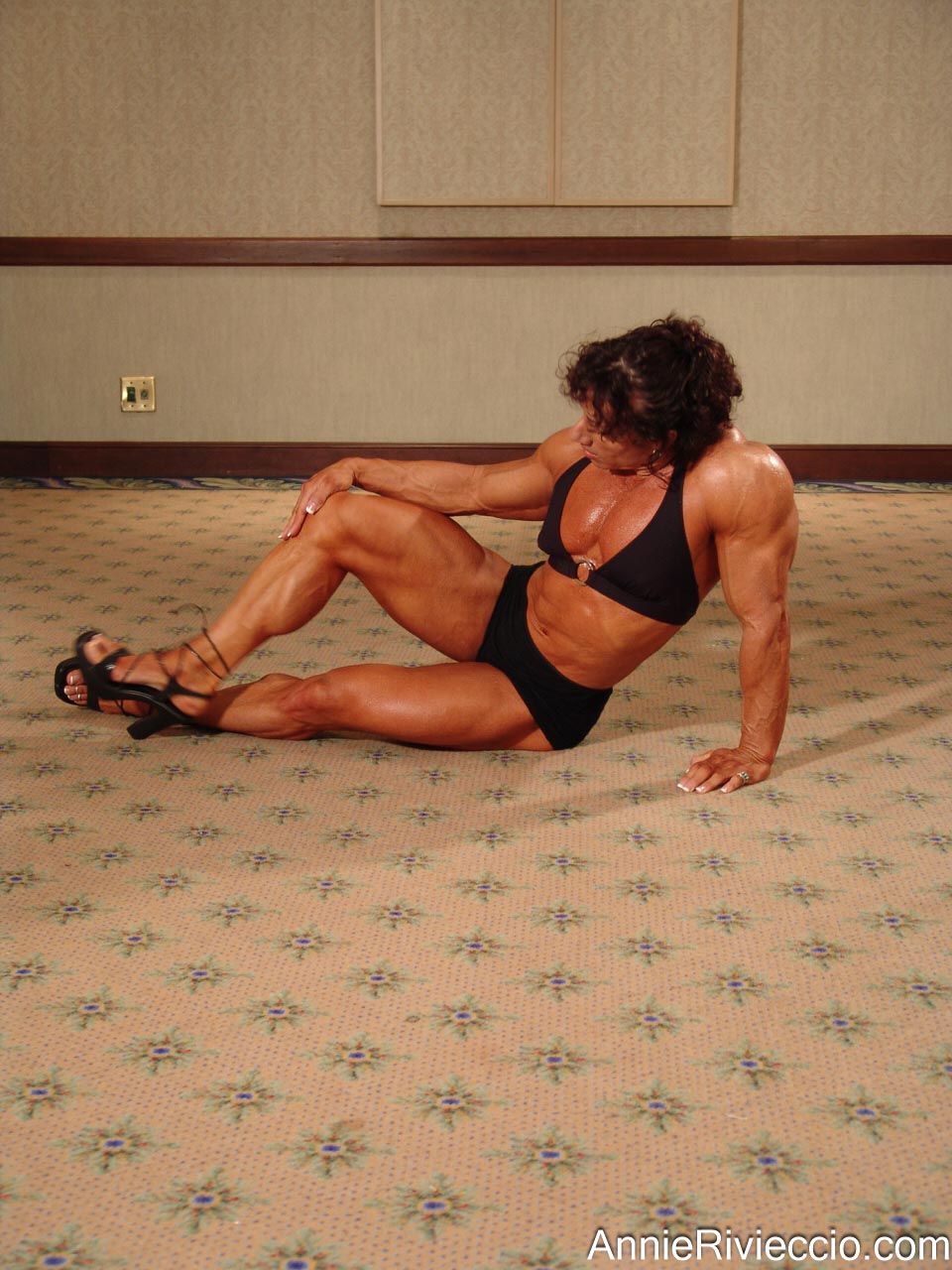 Annie Rivieccio