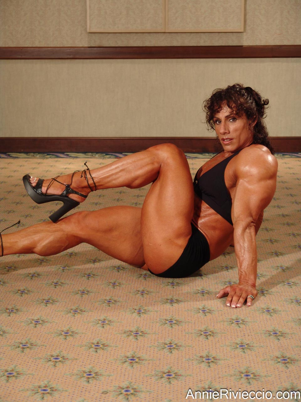 Annie Rivieccio