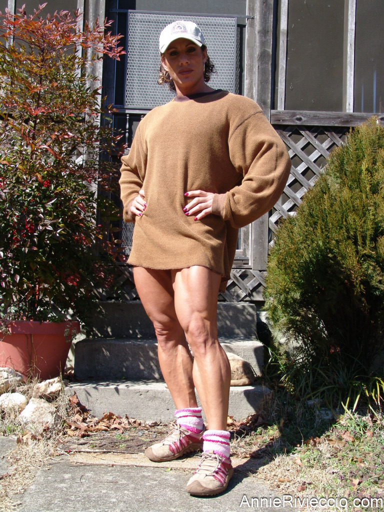 Annie Rivieccio