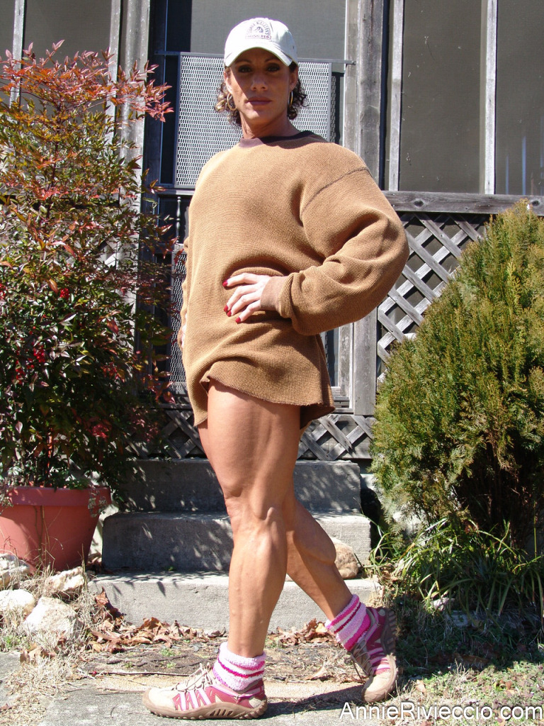 Annie Rivieccio