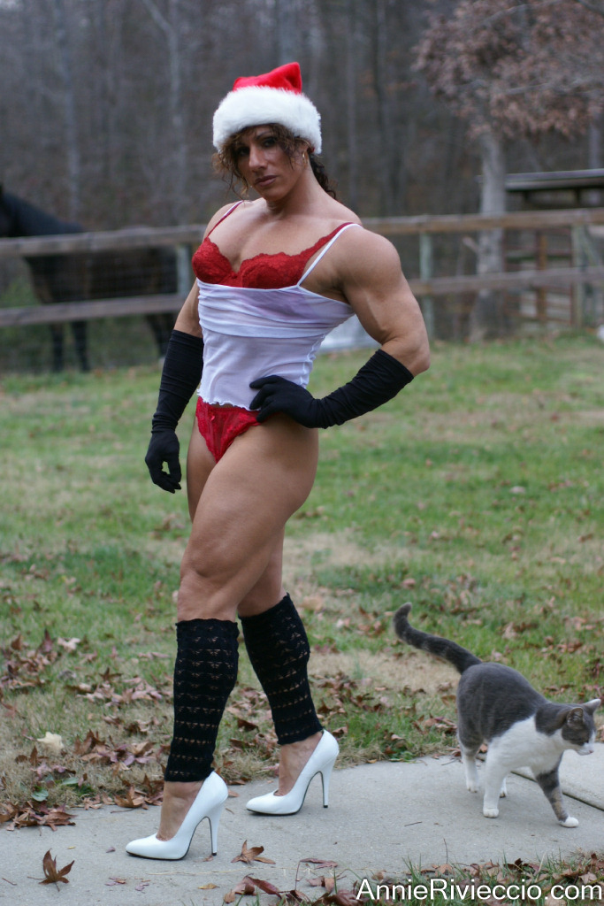 Annie Rivieccio