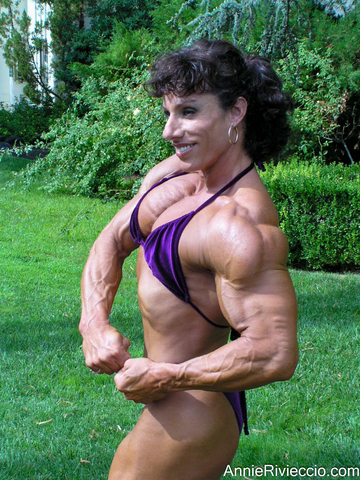 Annie Rivieccio