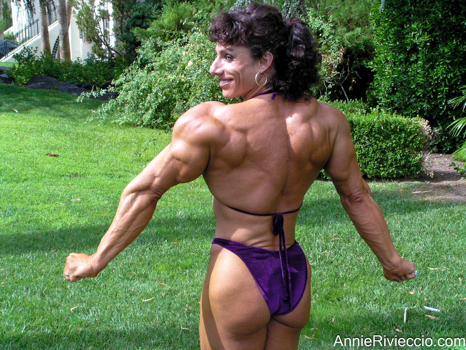 Annie Rivieccio