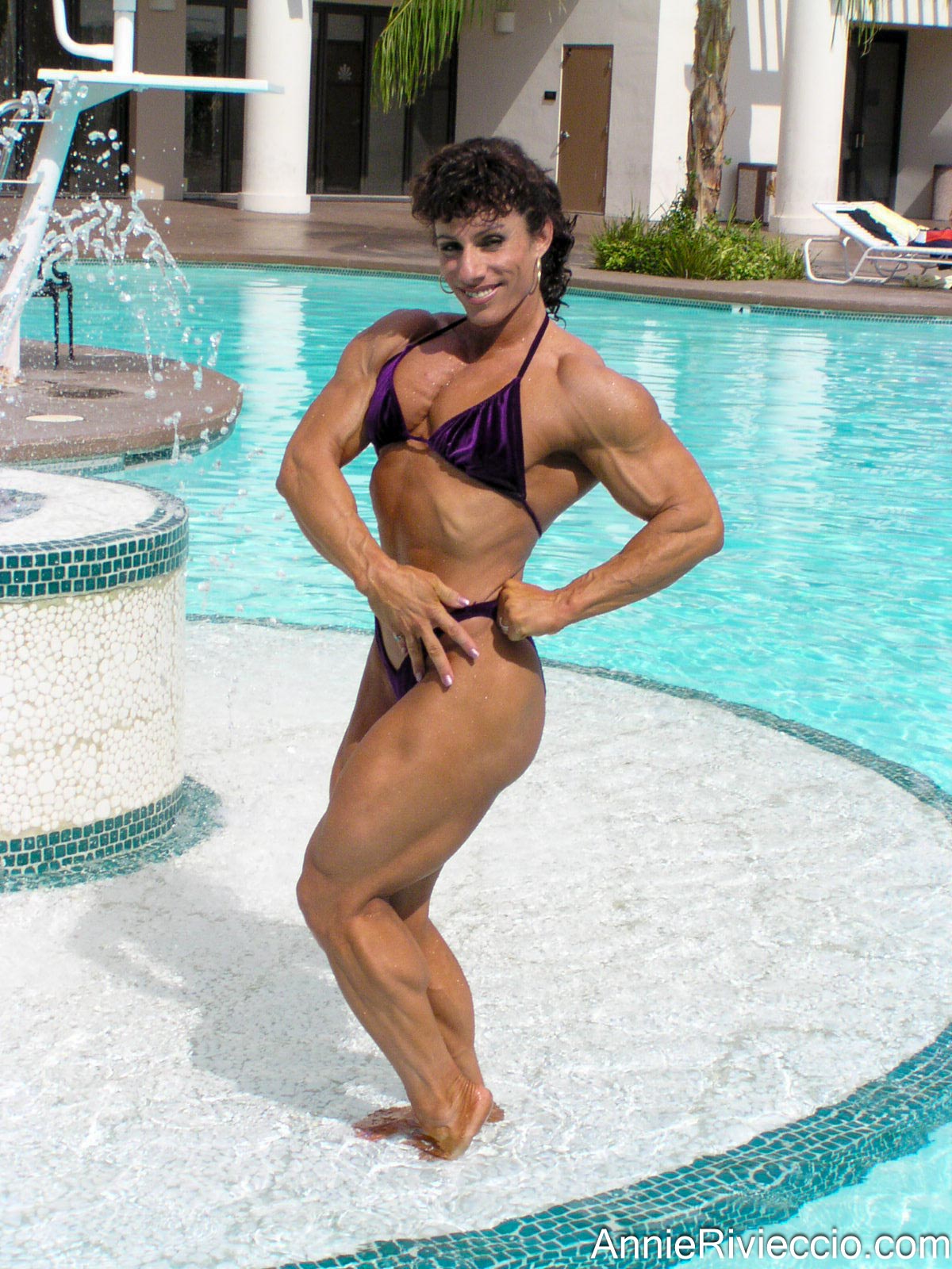 Annie Rivieccio