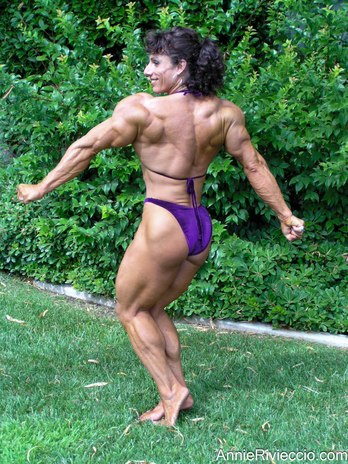 Annie Rivieccio