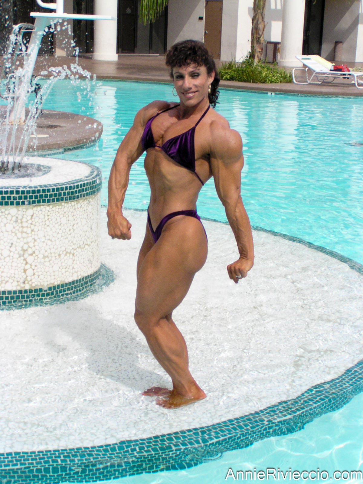 Annie Rivieccio