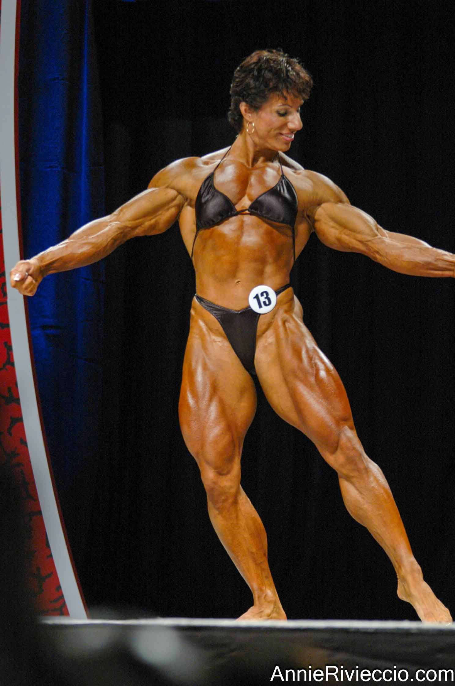 Annie Rivieccio