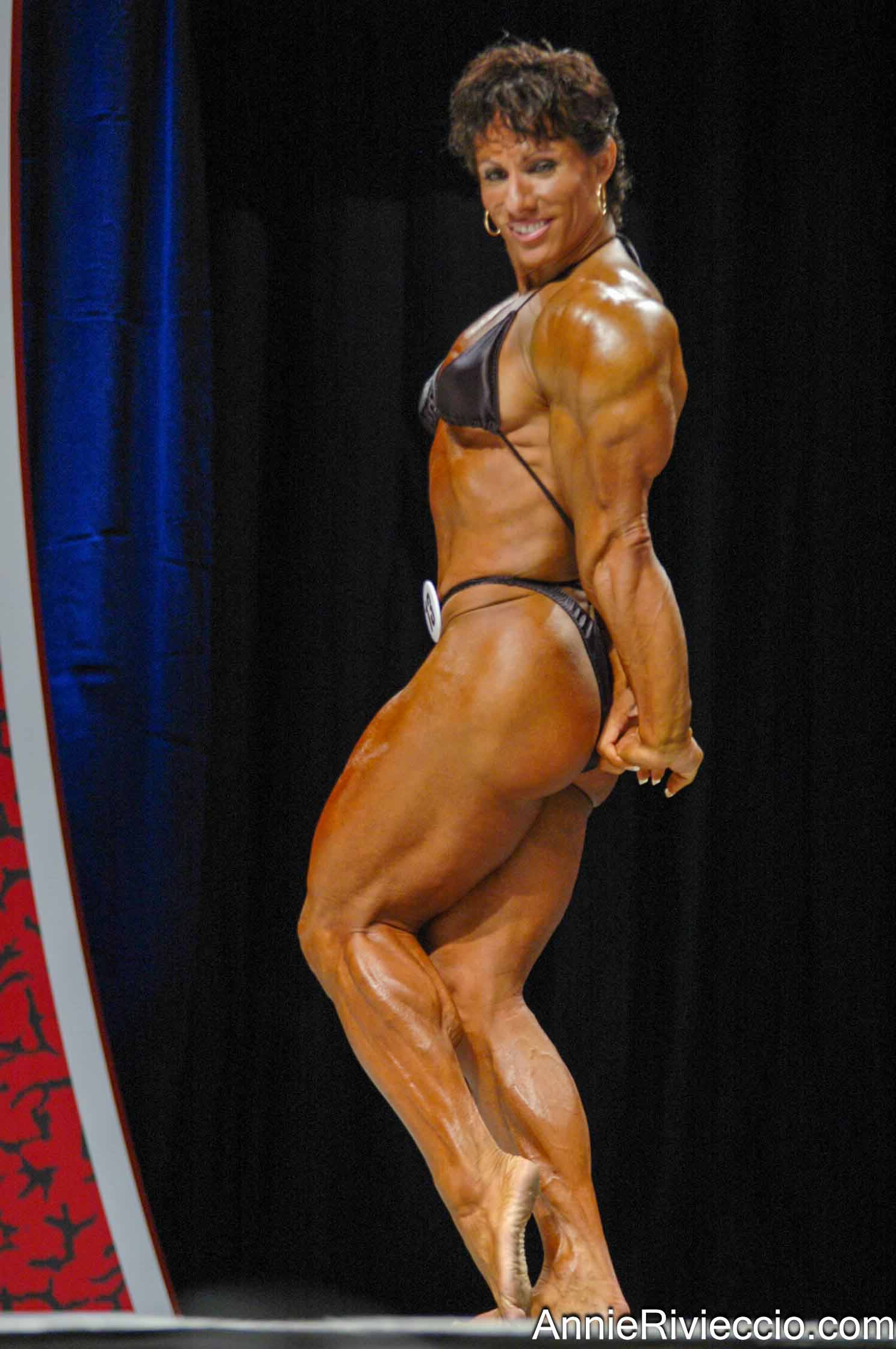 Annie Rivieccio