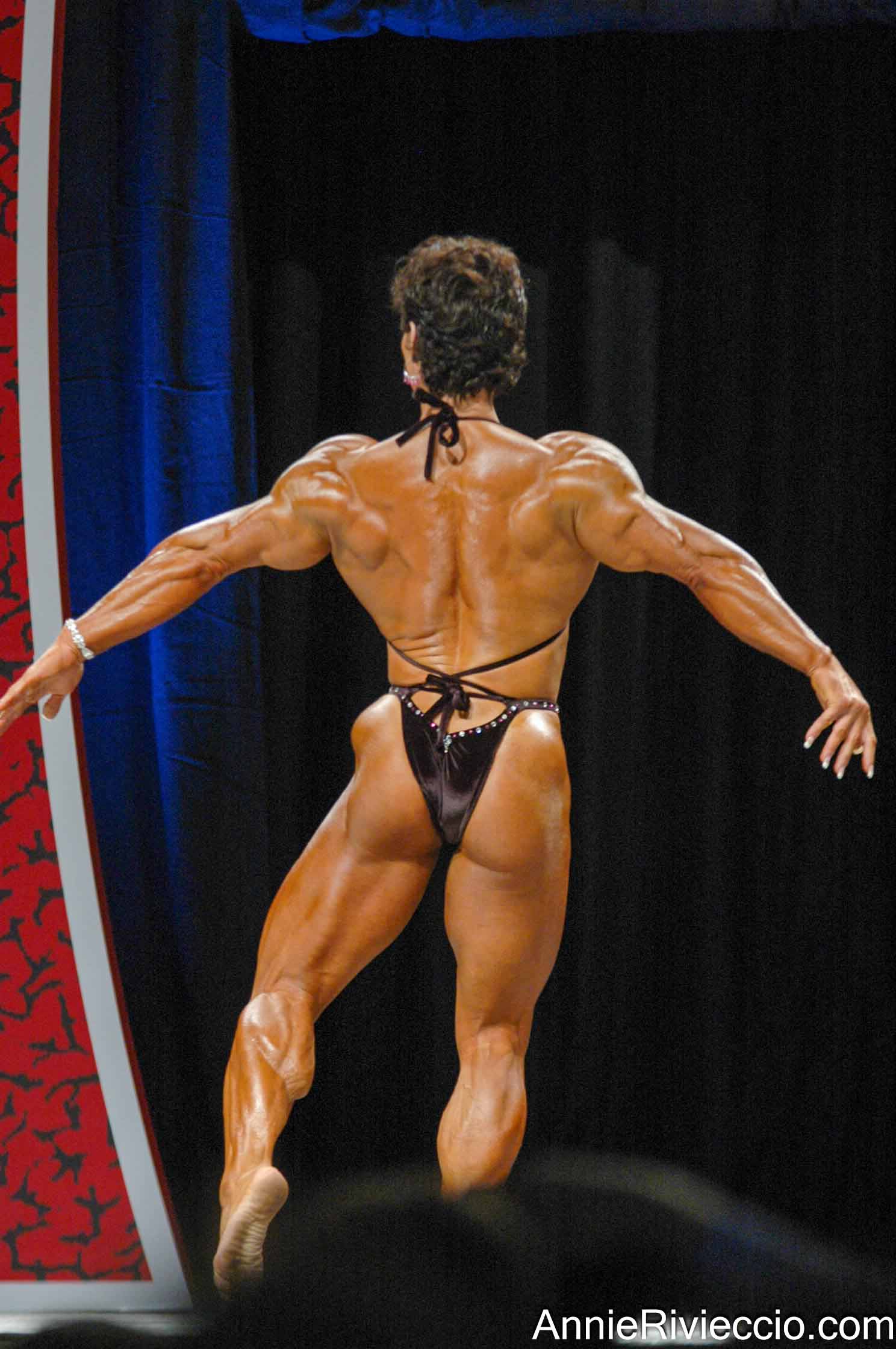 Annie Rivieccio