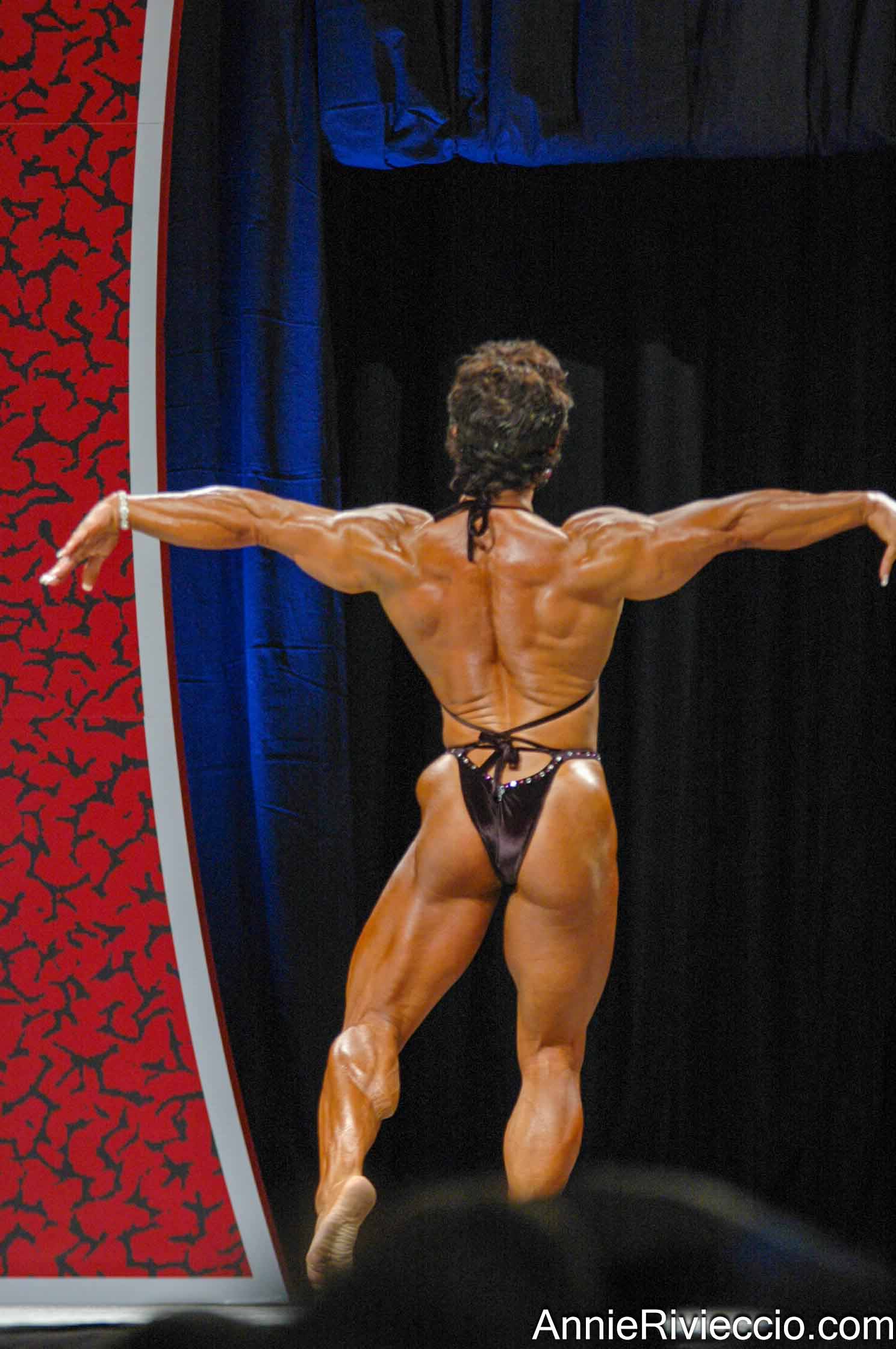 Annie Rivieccio