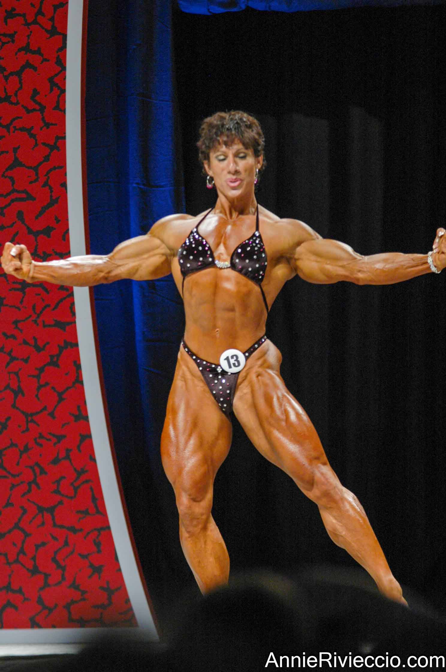 Annie Rivieccio
