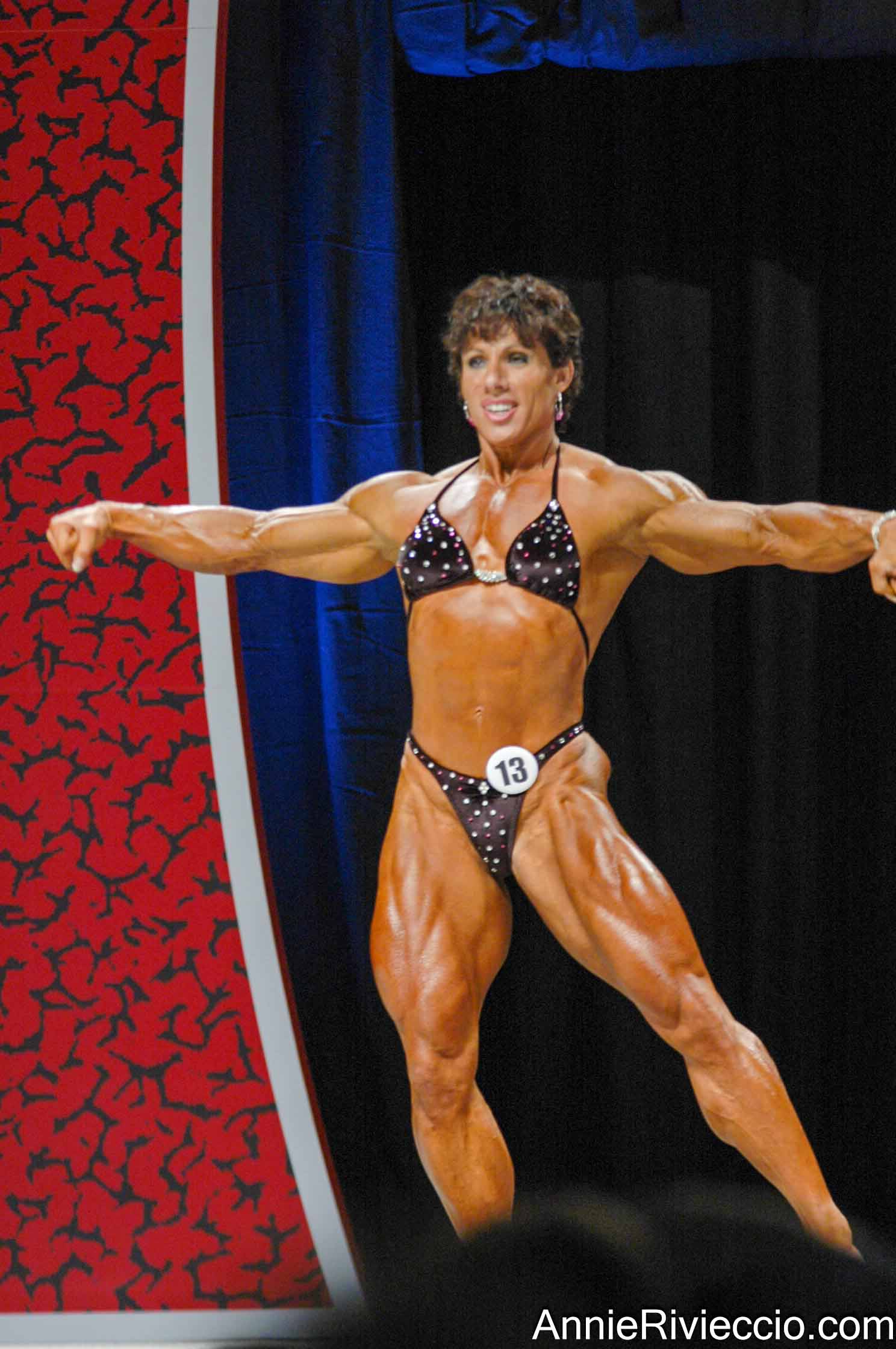 Annie Rivieccio
