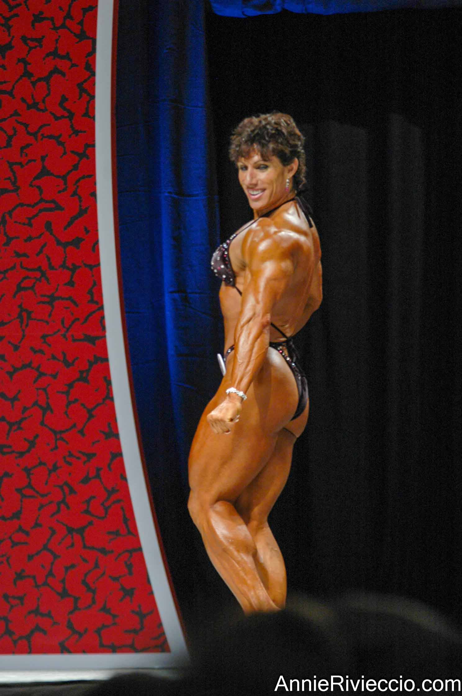 Annie Rivieccio