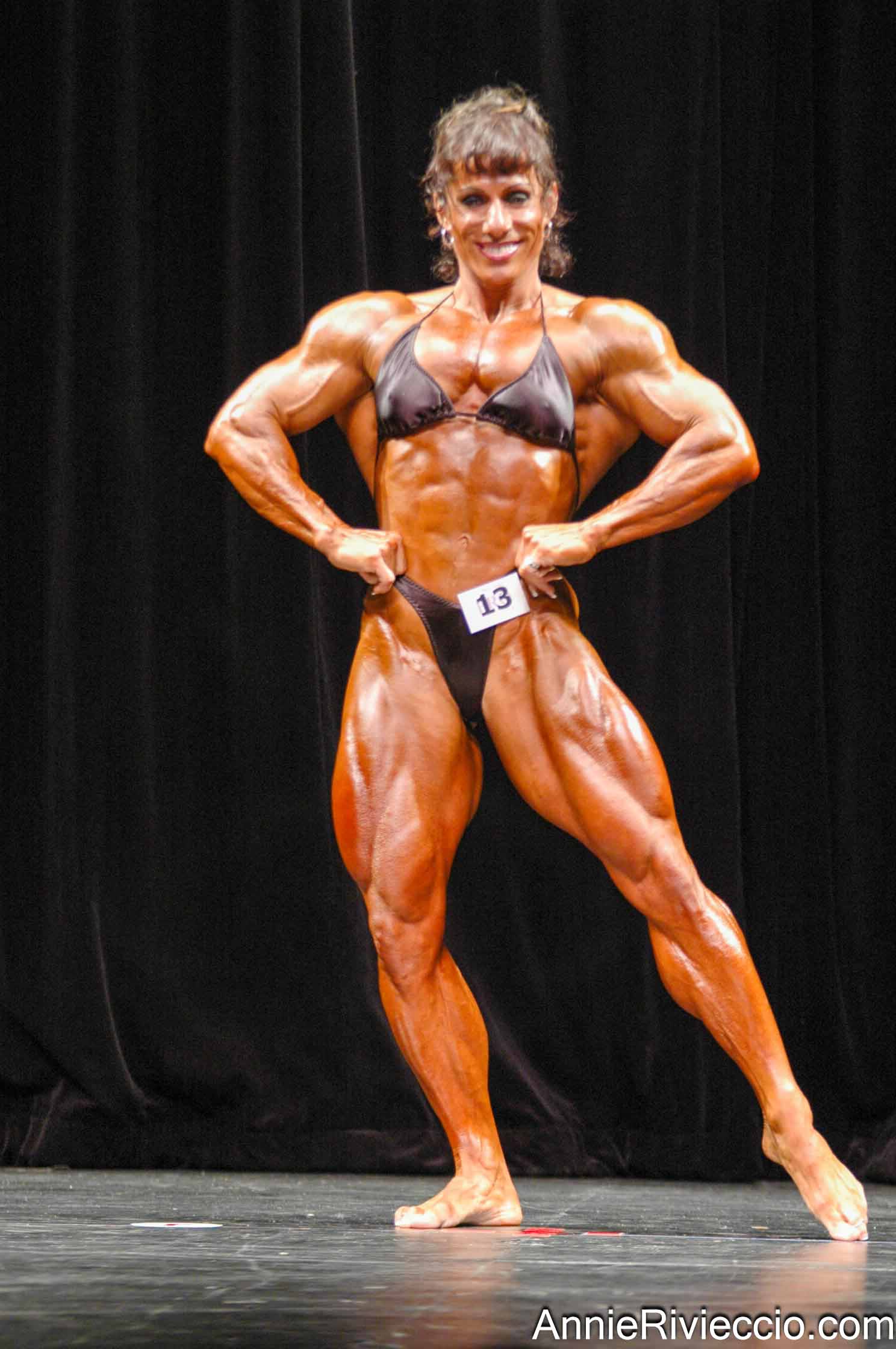 Annie Rivieccio
