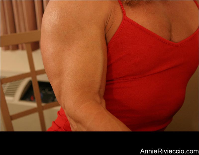 Annie Rivieccio