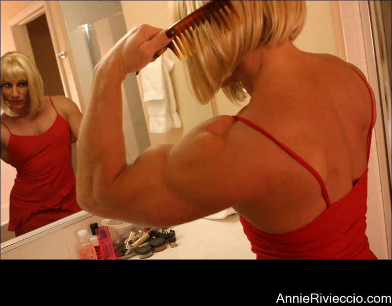 Annie Rivieccio
