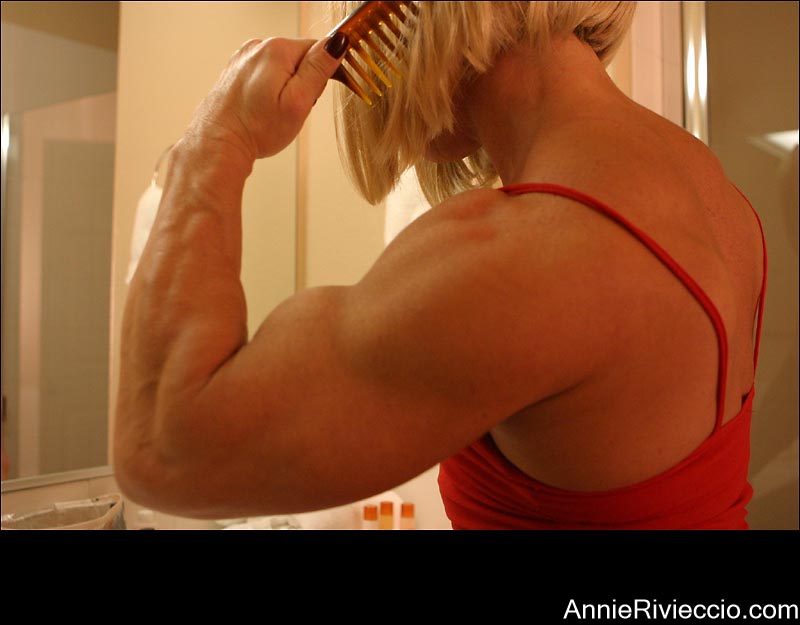 Annie Rivieccio
